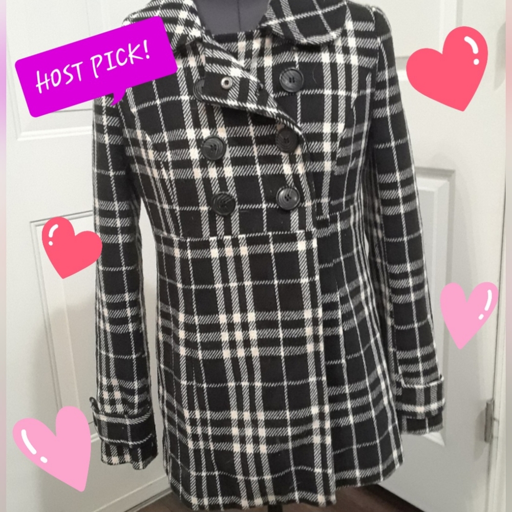 💕HP💕Black & White Plaid Coat